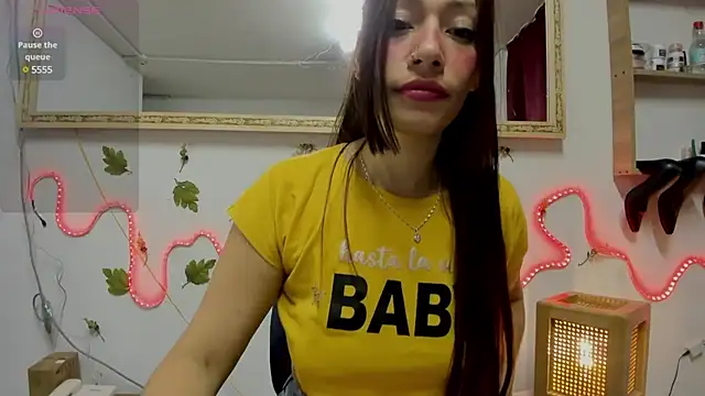 Snapshot of IZZY_BEAUTIFUL chatting on 02/26/25, 09:31 IZZY BEAUTIFUL online show from 02/26/25, 09:31