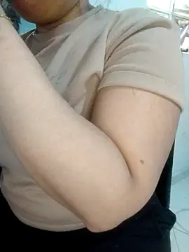 alexandraluv online show from 09/27/25, 03:29