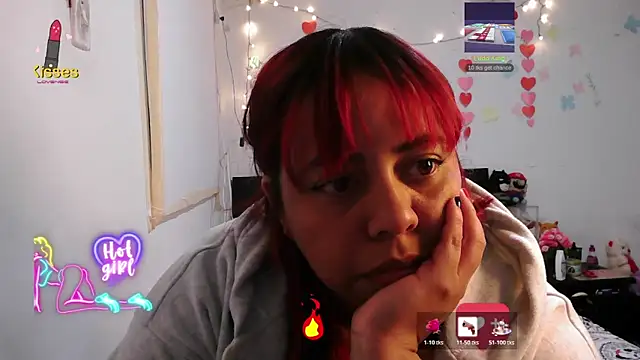 Snapshot of alexandraluv chatting on 02/05/26, 02:51 alexandraluv online show from 02/05/26, 02:51