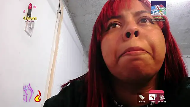 Snapshot of alexandraluv chatting on 01/14/26, 09:29 alexandraluv online show from 01/14/26, 09:29