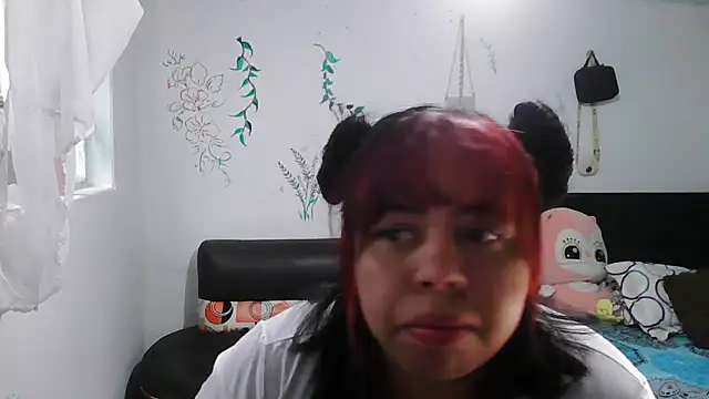 alexandraluv online show from 10/22/25, 05:45