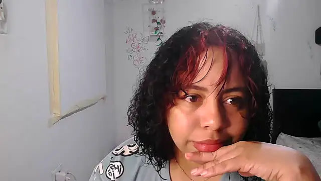 alexandraluv online show from 11/26/25, 10:54