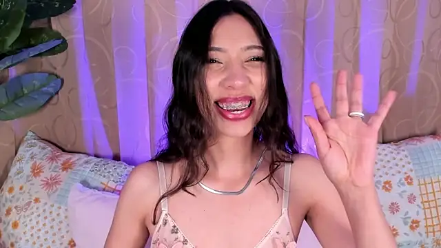 Snapshot of Miss_veronicaa2 chatting on 06/22/26, 01:19 Miss veronicaa2 online show from 06/22/26, 01:19