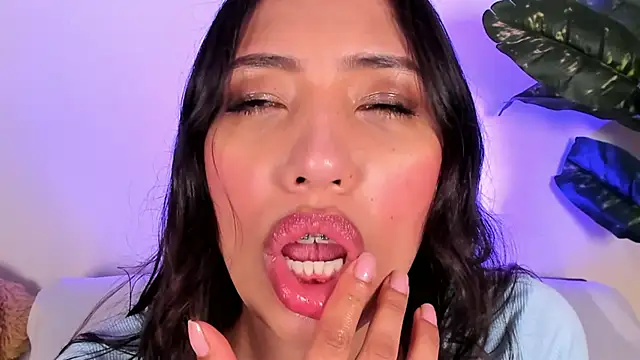 Miss veronicaa2 online show from 05/07/26, 01:14
