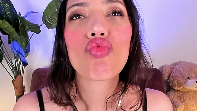 Miss veronicaa2 online show from 04/13/26, 01:04