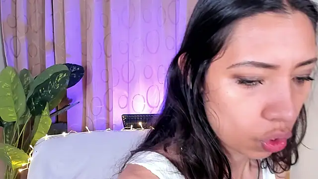 Miss veronicaa2 online show from 01/14/26, 12:53