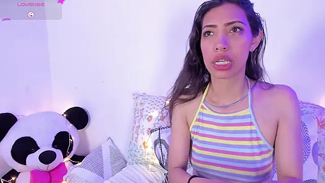 Snapshot of Miss_veronicaa2 chatting on 02/19/25, 01:06 Miss veronicaa2 online show from 02/19/25, 01:06