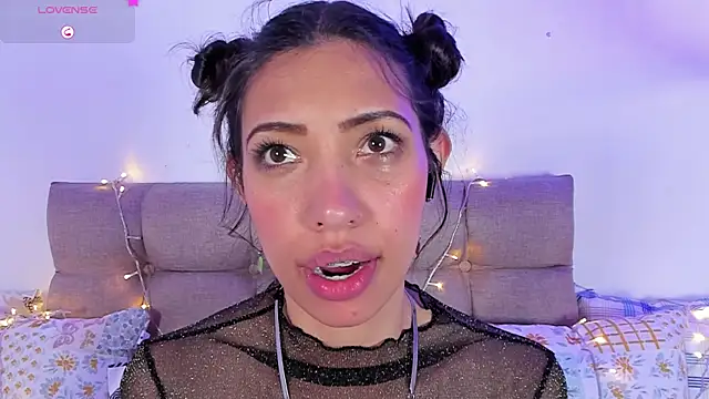 Snapshot of Miss_veronicaa2 chatting on 02/18/25, 03:20 Miss veronicaa2 online show from 02/18/25, 03:20