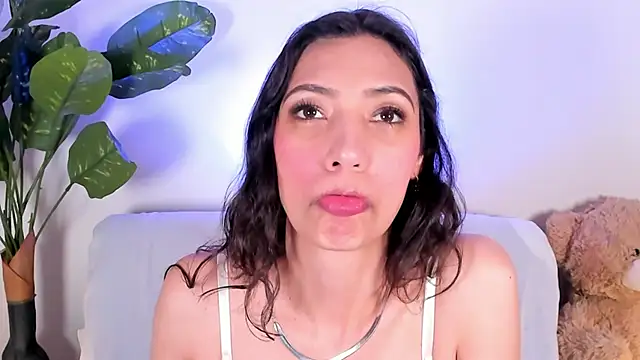 Miss veronicaa2 online show from 04/23/26, 01:24