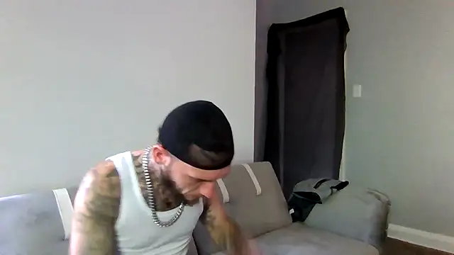 cruz815 online show from 10/20/25, 05:13