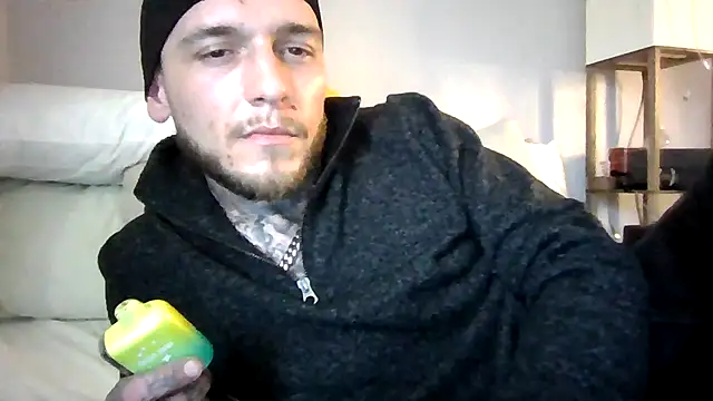 cruz815 online show from 03/28/26, 05:03