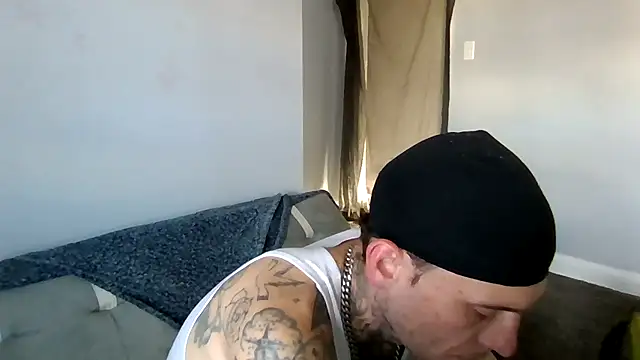 cruz815 online show from 11/16/25, 08:13