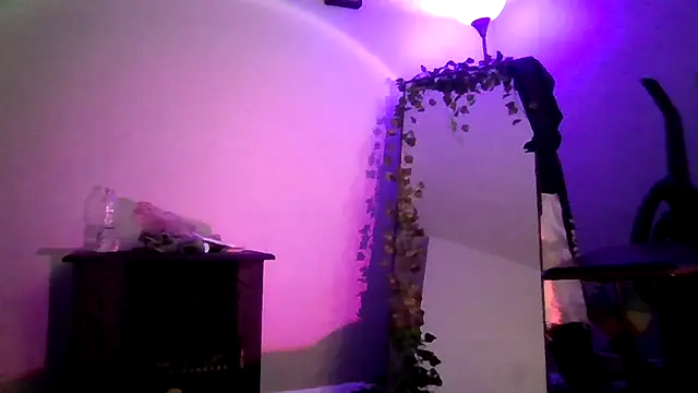 cruz815 online show from 06/05/26, 03:44