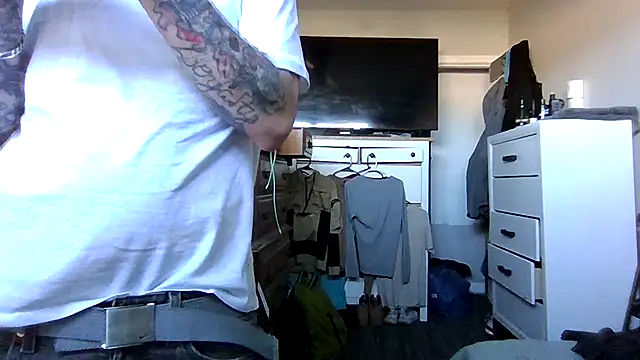 cruz815 online show from 04/08/26, 10:33