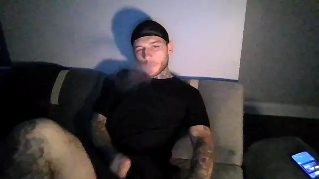 cruz815 online show from 12/02/25, 09:16