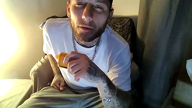 cruz815 online show from 12/20/25, 01:19