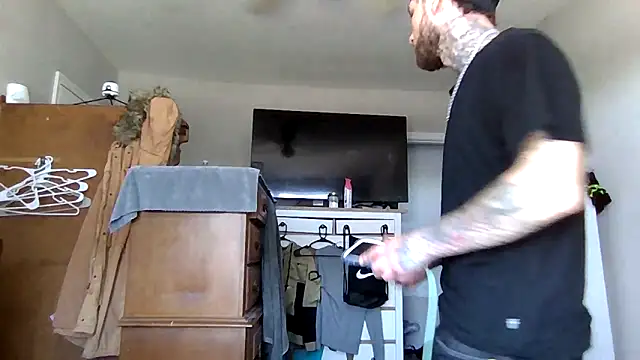 cruz815 online show from 04/12/26, 02:20