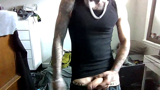 cruz815 online show from 04/19/26, 05:25