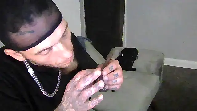 cruz815 online show from 11/08/25, 12:03