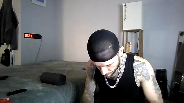 cruz815 online show from 05/21/26, 02:42