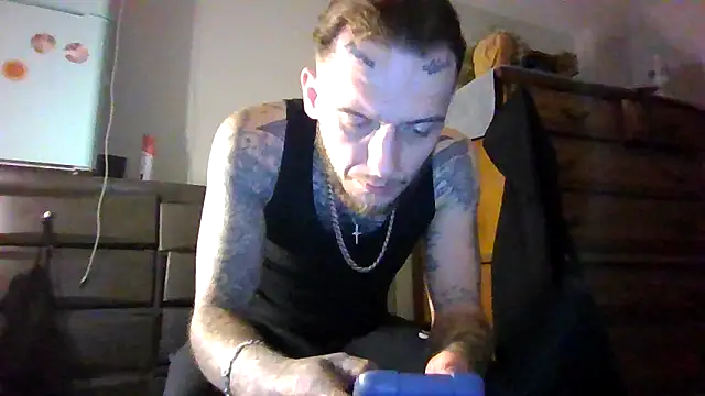 cruz815 online show from 04/21/26, 01:42