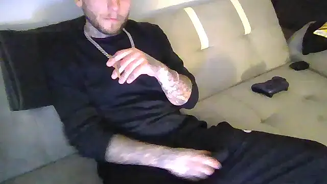 cruz815 online show from 12/05/25, 08:50