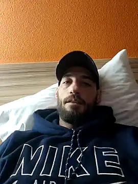 enzo4586 online show from 01/29/25, 05:13