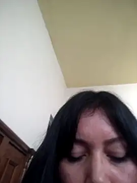 Snapshot of KellyPerlaxxx chatting on 02/14/26, 08:42 KellyPerlaxxx online show from 02/14/26, 08:42