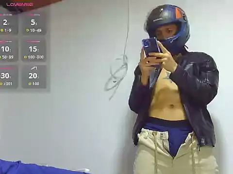 Keiviid online show from 04/12/26, 02:26