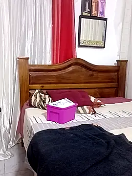 Snapshot of paula_temptation chatting on 03/20/25, 06:42 paula temptation online show from 03/20/25, 06:42