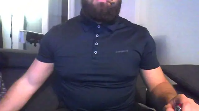 Snapshot of Zer_oki chatting on 10/31/25, 07:54 Zer oki online show from 10/31/25, 07:54