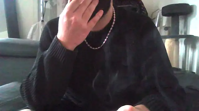 Snapshot of Zer_oki chatting on 03/22/25, 04:26 Zer oki online show from 03/22/25, 04:26