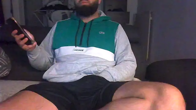 Snapshot of Zer_oki chatting on 11/11/25, 07:19 Zer oki online show from 11/11/25, 07:19