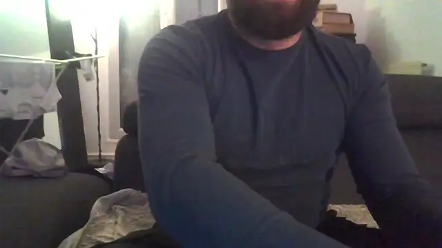 Snapshot of Zer_oki chatting on 09/26/25, 09:32 Zer oki online show from 09/26/25, 09:32