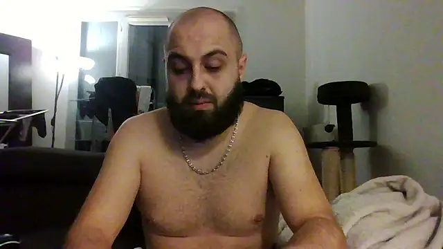 Snapshot of Zer_oki chatting on 02/07/25, 11:24 Zer oki online show from 02/07/25, 11:24