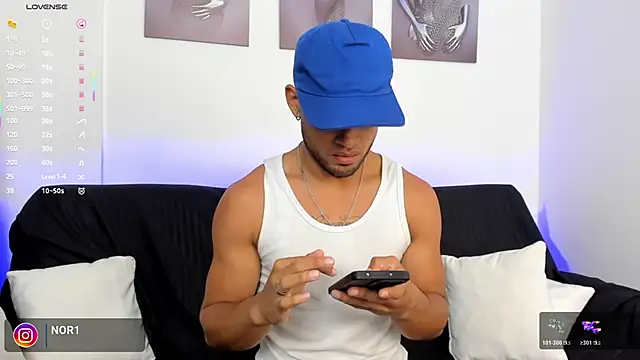 Max Conor1 online show from 11/21/25, 03:11