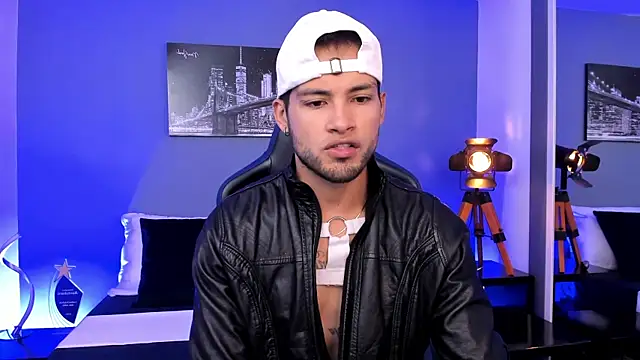 Snapshot of Max_Conor1 chatting on 09/19/25, 11:58 Max Conor1 online show from 09/19/25, 11:58