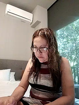 MirandaLatinaLovely online show from 06/20/26, 06:13