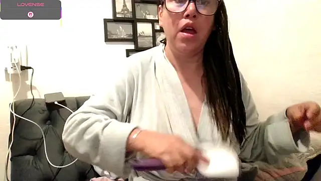 MirandaLatinaLovely online show from 10/27/25, 03:13