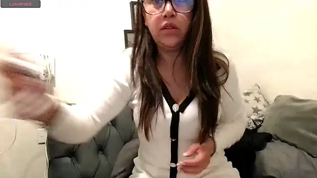 MirandaLatinaLovely online show from 02/01/26, 06:17