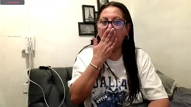 MirandaLatinaLovely online show from 02/08/26, 04:59