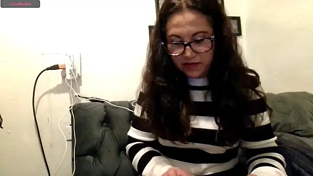 MirandaLatinaLovely online show from 12/18/25, 06:12