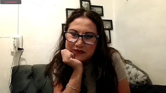 MirandaLatinaLovely online show from 11/10/25, 04:45