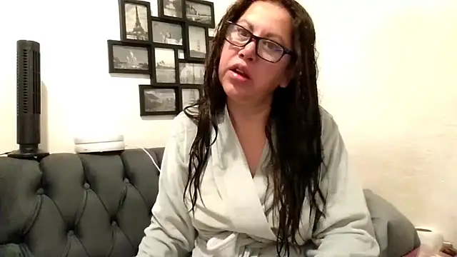 MirandaLatinaLovely online show from 03/10/26, 04:11