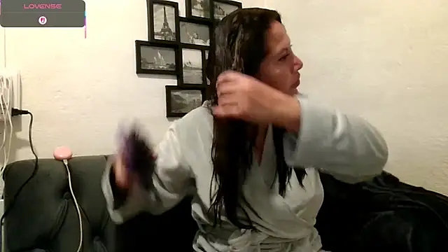 MirandaLatinaLovely online show from 11/30/25, 05:25