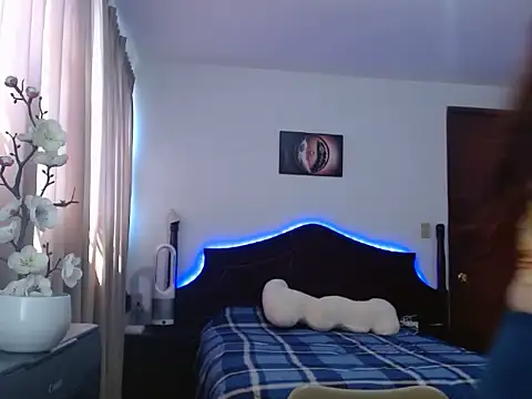 AloLovely  online show from 03/26/26, 08:18