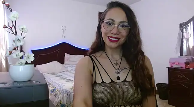 AloLovely  online show from 03/17/25, 06:42