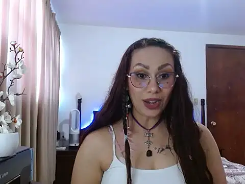 AloLovely  online show from 04/01/26, 11:01