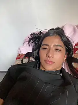eva roseee online show from 10/05/25, 08:43