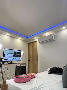 eva roseee online show from 03/12/26, 07:51